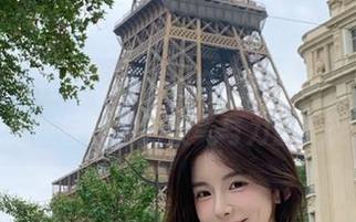 语画界 – 在线观看小尤奈女神的高清写真，细腻呈现她的柔美与力量.txt