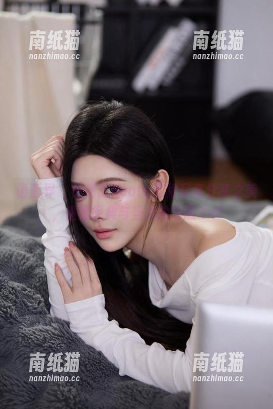 语画界-徐莉芝Booty 语画界 - 徐莉芝Booty红裙写真分享之美,重温经典与当代的交融.txt