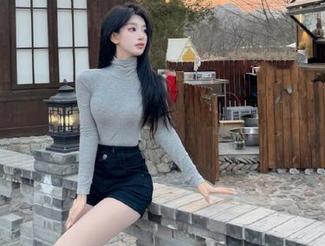 轻兰映画HANA.001的艺术写真，美图壁纸为你创造无尽灵感.txt