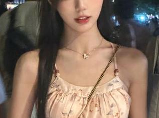 微密圈 – 从阿色的镜头看爱：爱如潮水写真集及心动原图欣赏.txt