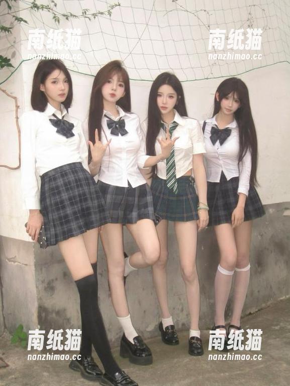 陈妮妮UNI 微密圈 - 焕发青春活力的陈妮妮UNI:牛仔短裤写真图集,带你一起感受无尽夏日魅力!.txt