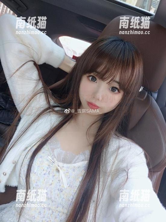 雪琪SAMA 雪琪SAMA在和服浴衣中的小秘密:每一张原图和套图都藏着她的甜美笑容哦!.txt