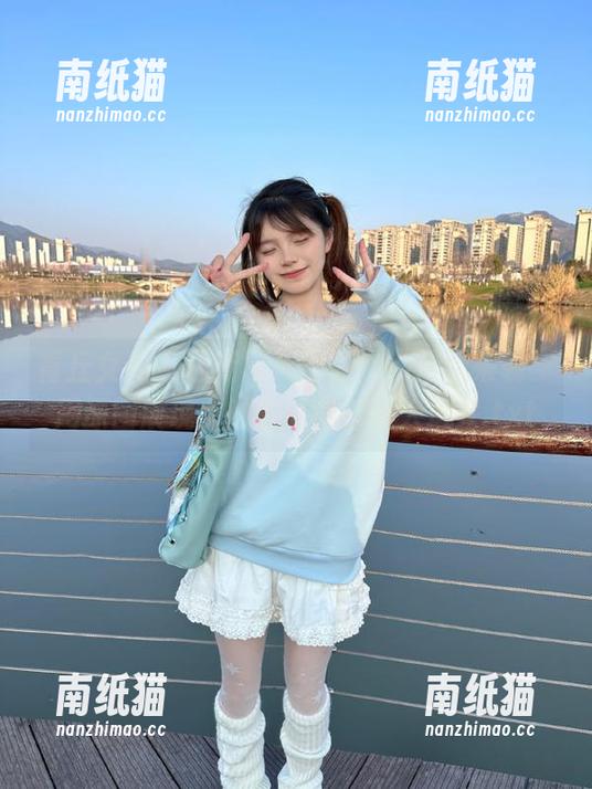 青丘女神-韩流来袭 青丘女神 - 最新写真作品:“韩流来袭”用原图展现女孩的时尚与迷人风采.txt