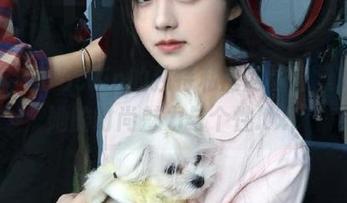 青豆客 – 小九Vin的独特私房网袜合集，展现她的时尚魅力与个性.txt