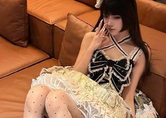 青豆客 – 从王明明的私拍作品看花嫁之美，探访浪漫婚礼的每一个细节.txt