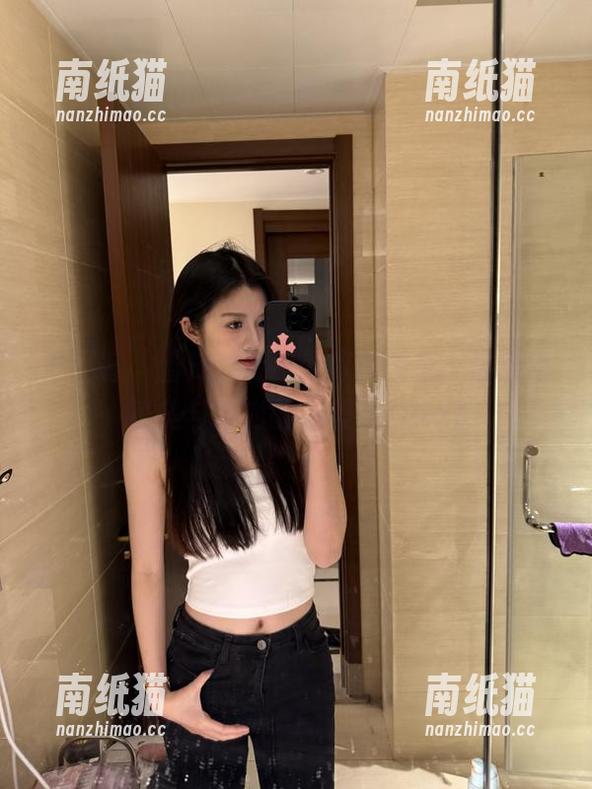 青豆客-雪Baby 青豆客 - 雪Baby户外写真精选,展现自然美与时尚的完美结合.txt