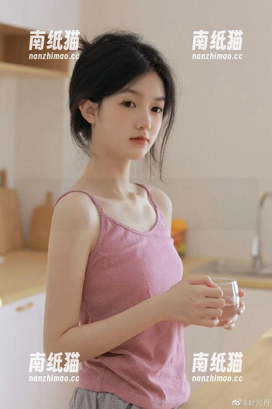 魅妍社-瑞莎Trista 魅妍社 - 用心记录瑞莎Trista的护士写真,图包汇聚了温暖与感动的每一刻!.txt