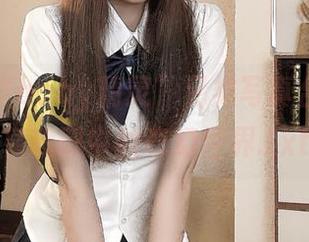 “鹿八岁baby精灵”另类写真合集：分享我眼中的奇幻世界.txt