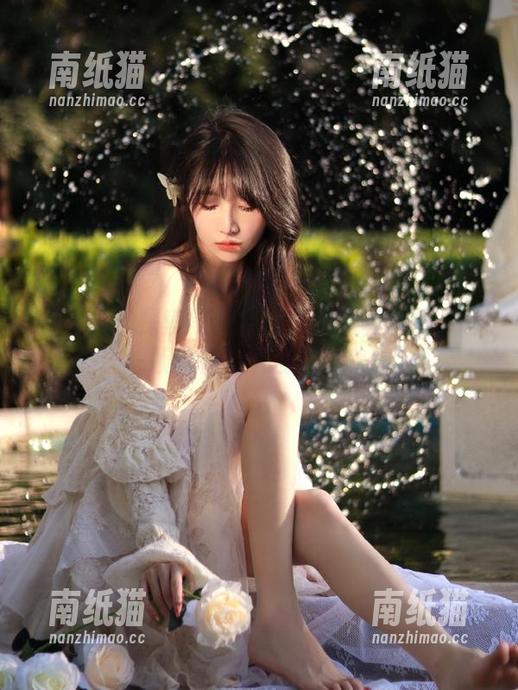 黑饱宝 微密圈 - 探索黑饱宝女王的写真图集:每一帧都是心灵的碰撞.txt