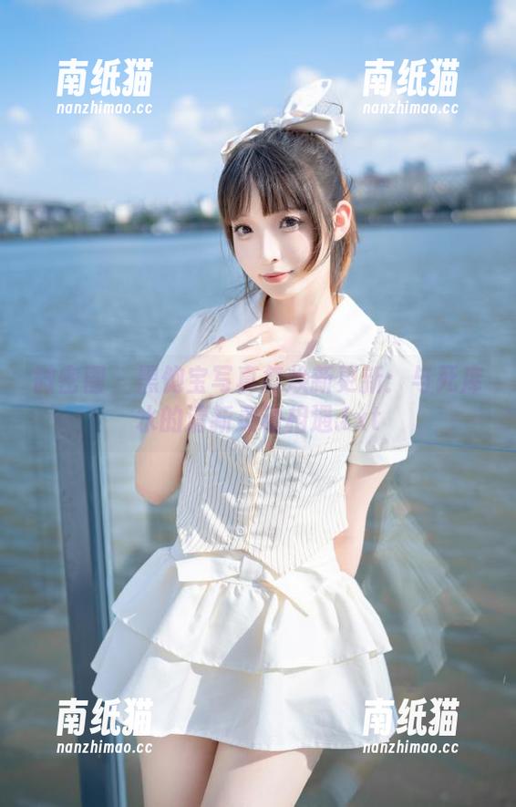 黑饱宝 微密圈 - 黑饱宝写真集焕新更新:与死库水的清新灵动相遇.txt